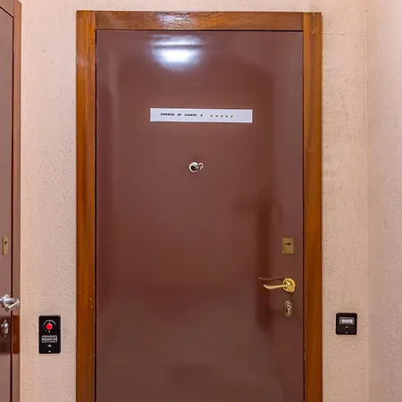 Imperial Of 4 With A View Behind The Station And 10 Min From The