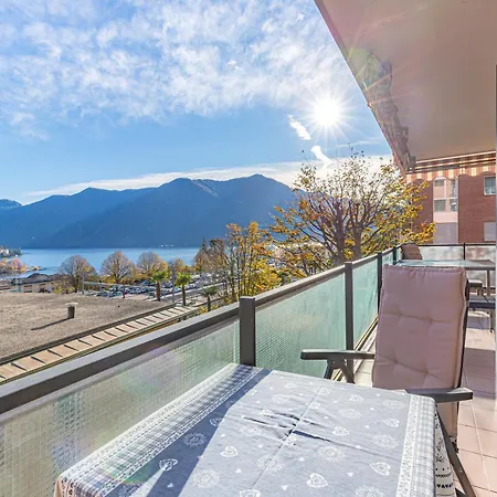 Imperial Of 4 With A View Behind The Station And 10 Min From The Lugano