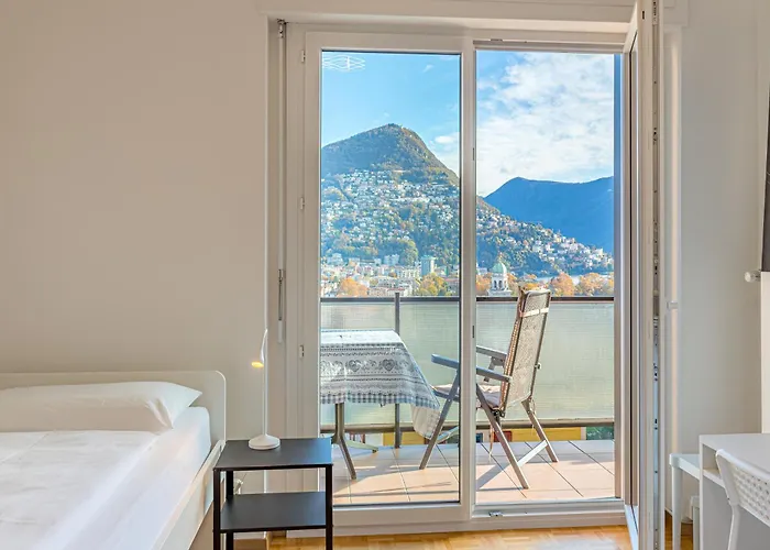 Imperial Of 4 With A View Behind The Station And 10 Min From The Daire Lugano