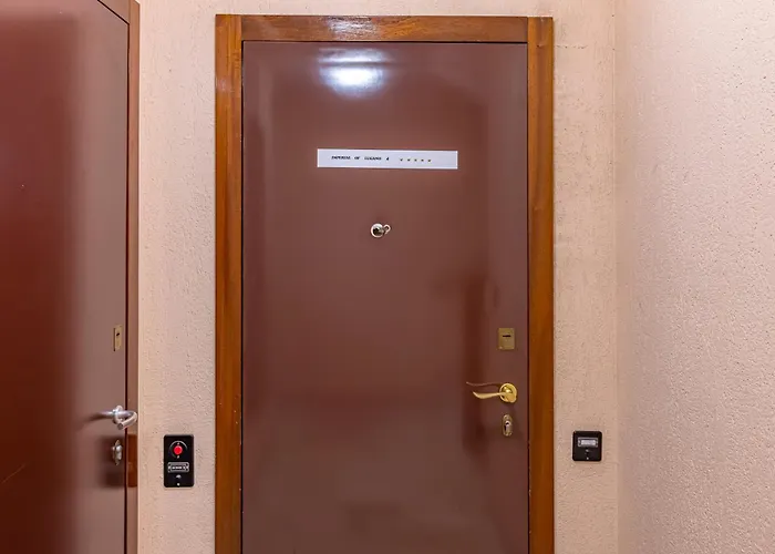 Imperial Of 4 With A View Behind The Station And 10 Min From The