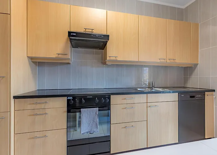 Daire Imperial Of 4 With A View Behind The Station And 10 Min From The *