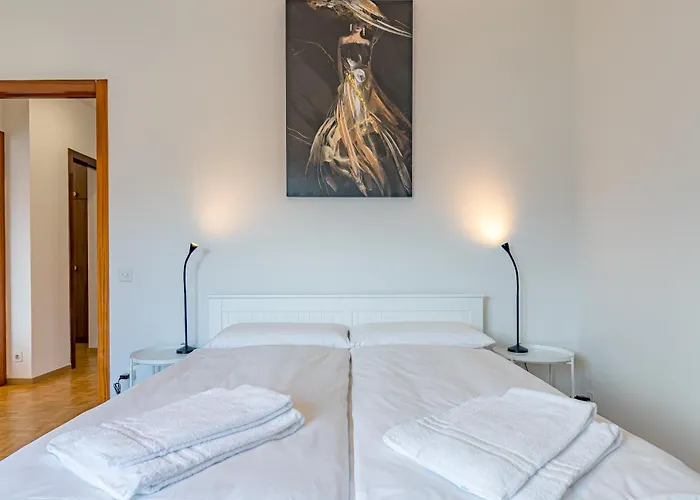 Apartment Imperial Of 4 With A View Behind The Station And 10 Min From The *