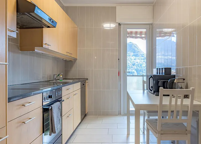 Apartment Imperial Of 4 With A View Behind The Station And 10 Min From The *