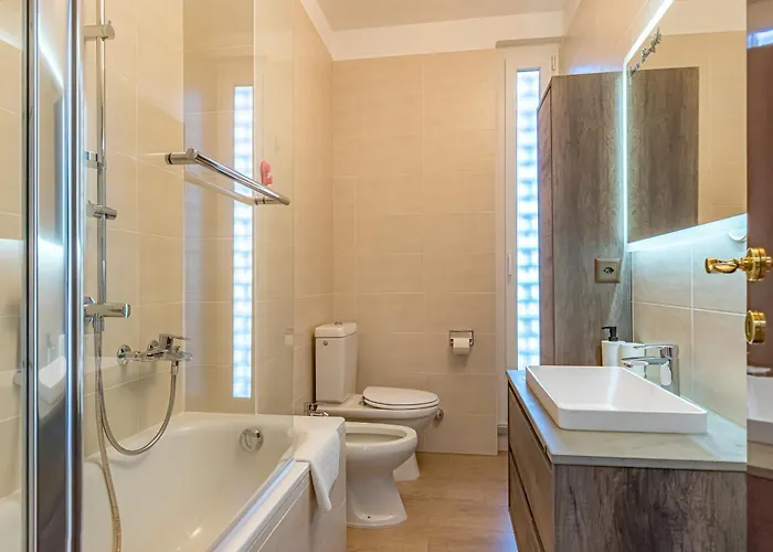 Apartment Imperial Of 4 With A View Behind The Station And 10 Min From The