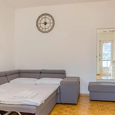 Imperial Of 4 With A View Behind The Station And 10 Min From The * Lugano